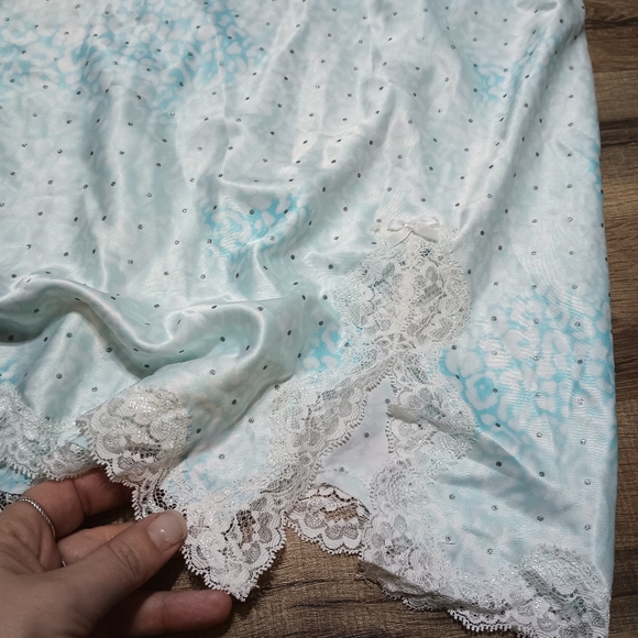 Victoria secret sleep wear - Picture 3 of 7